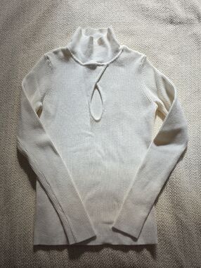 Turtleneck Keyhole Ribbed Sweater - Women